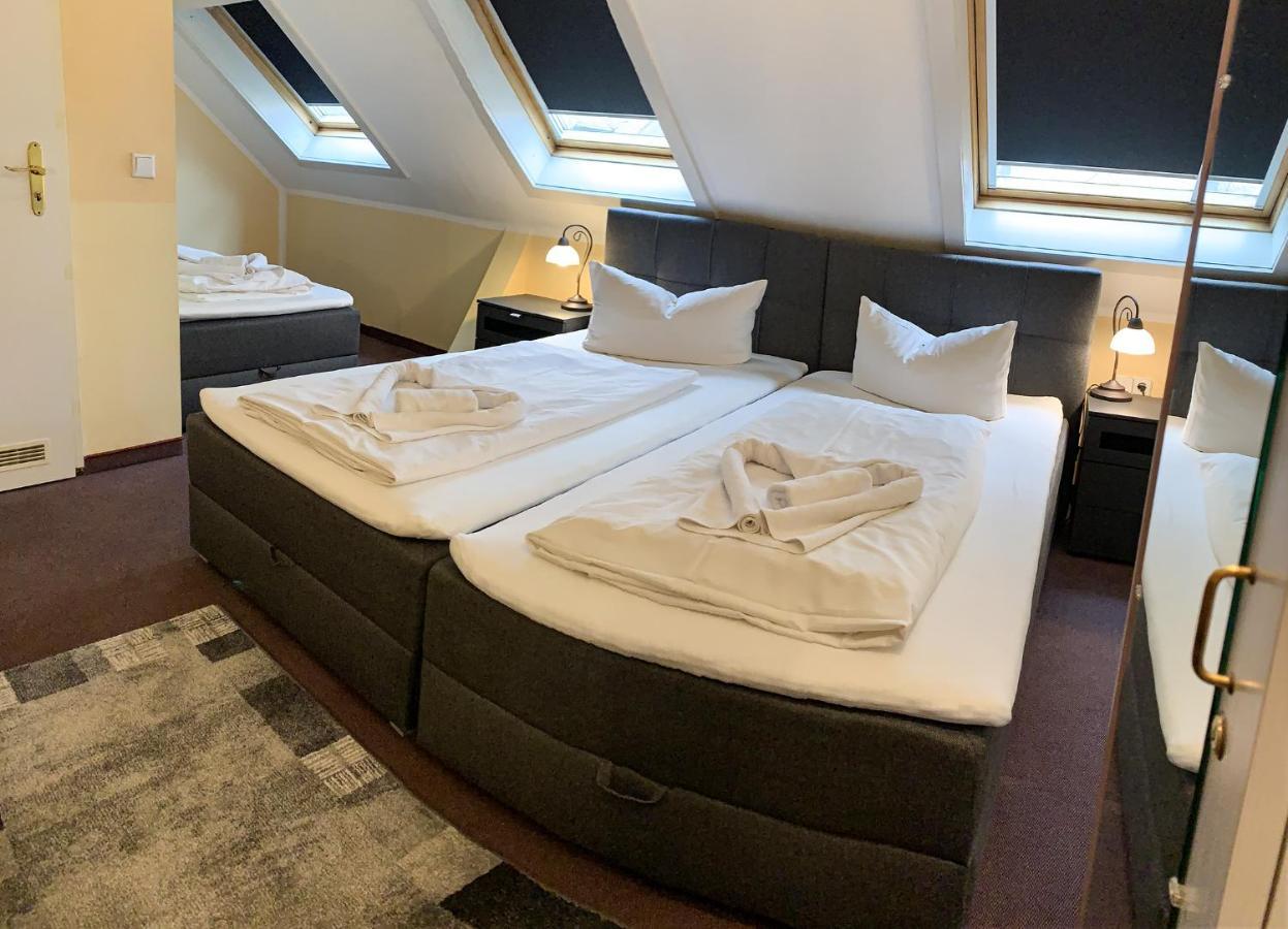 Triple Room Private Bathroom