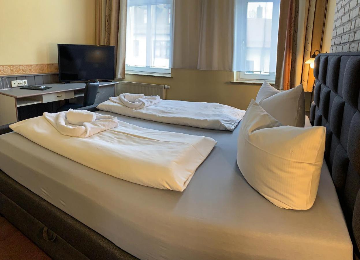 Double Room Private Bathroom