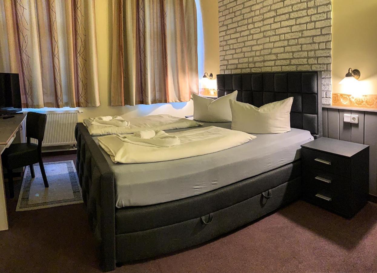 Double Room Private Bathroom